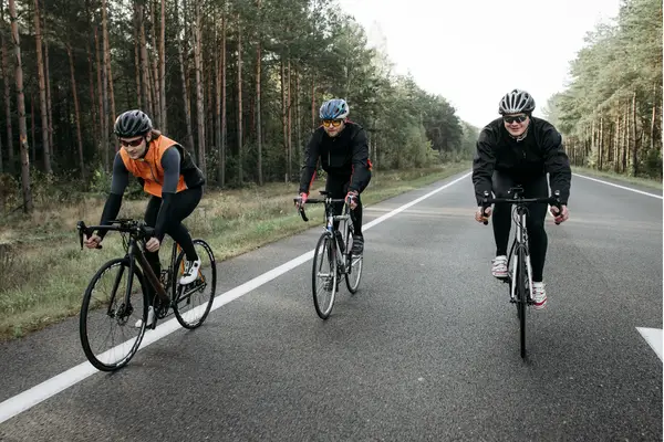 Rumo ao Horizonte: Histórias Épicas de Cicloturismo e Aventuras sobre Duas Rodas